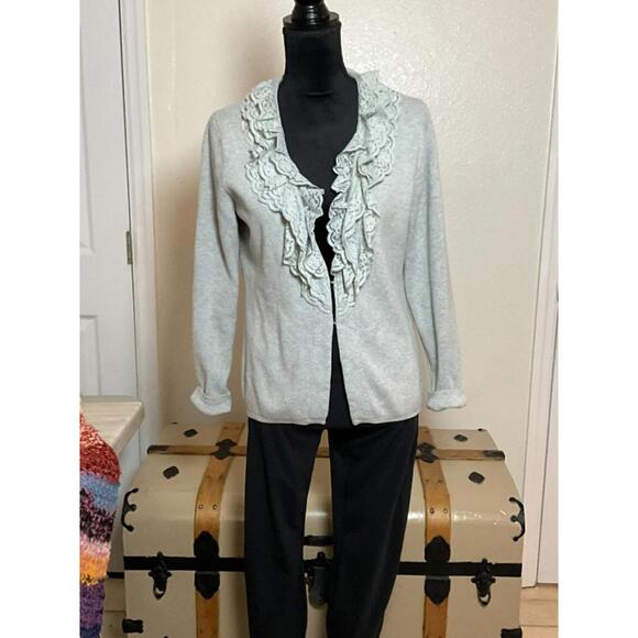 Liz Claiborne Ruffled Button Up Cardigan Sweater M Gray Romantic Boho Knit - Picture 4 of 8